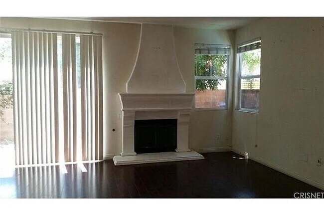 16716 Tim Ln, Van Nuys, CA 91406 - photo 4