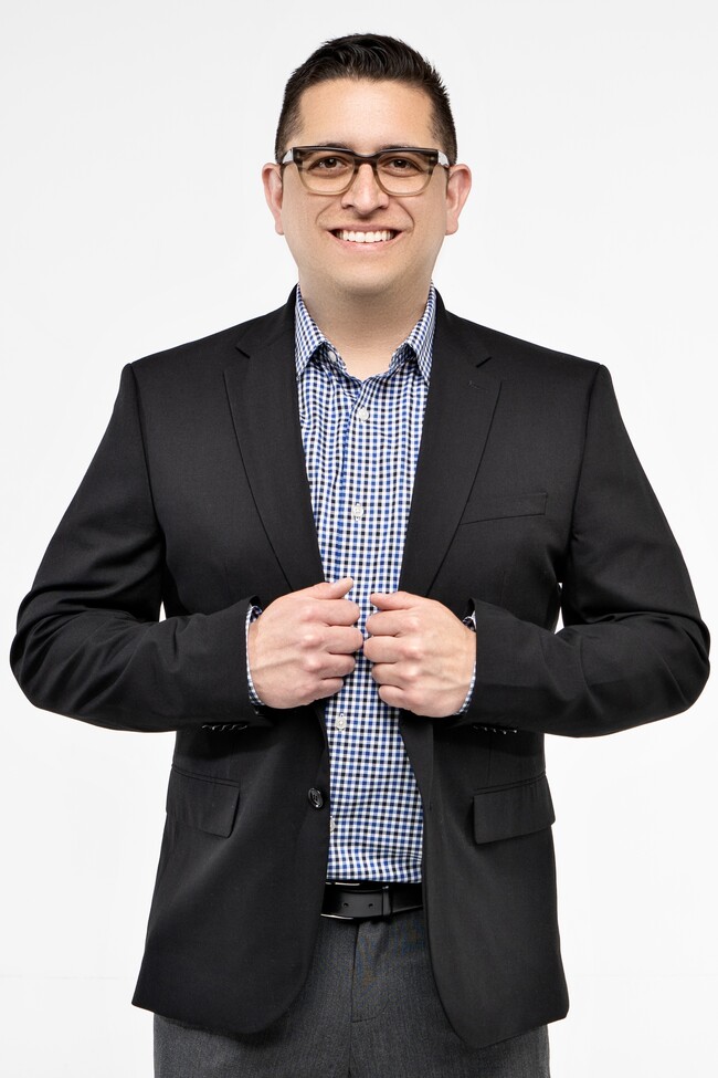 Agent Photo