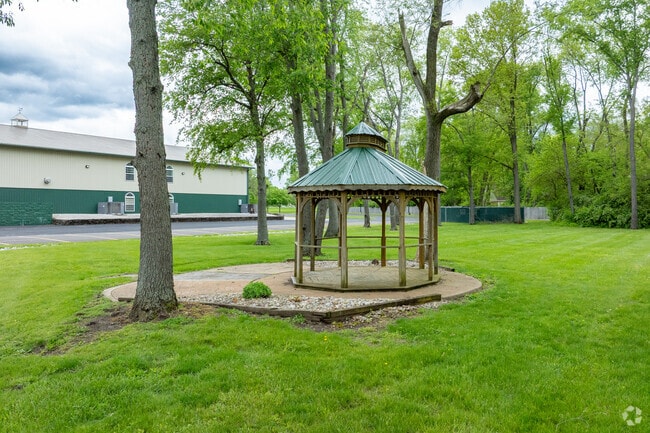 Cross Tabernacle Preparatory & Heaven's Express Academy gazebo and open green space.