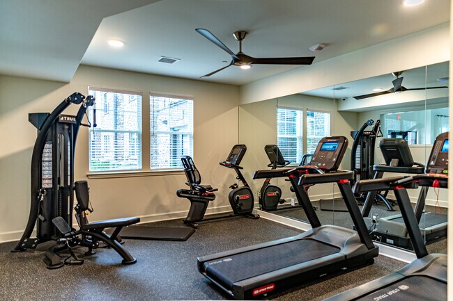 Brentwood Commons, Atlanta, GA 30311 - photo 5