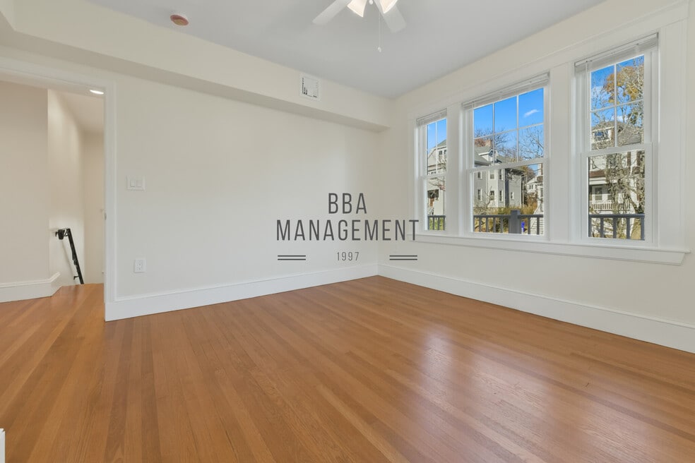 48 Manthorne Rd, West Roxbury, MA 02132 - photo 1