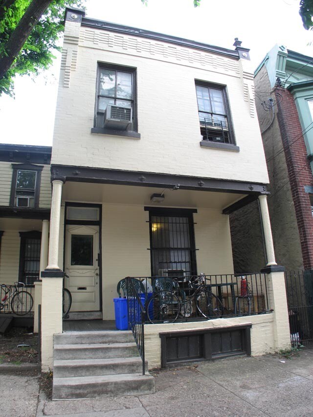 4030 Locust St unit 2, Philadelphia, PA 19104 - photo 2