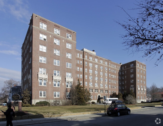 Wayland Manor Apartments, Providence, RI 02906 - photo 3