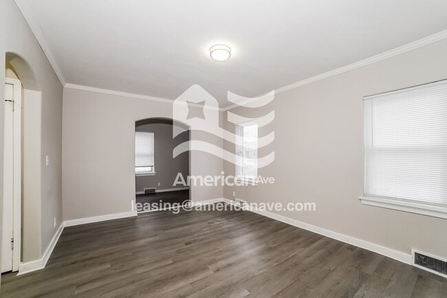 813 W Melbourne Ave, Peoria, IL 61604 - photo 4