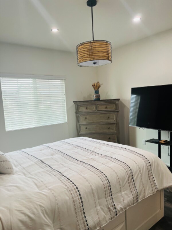 2118 Iberian Ct, Plumas Lake, CA 95961 - photo 2