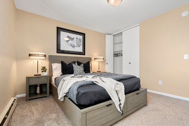 Melrose Gates, Brooklyn Center, MN 55430 - photo 4