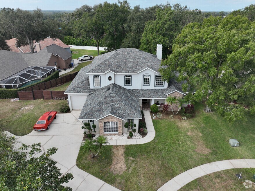 703 Brooker Ridge Ct, Brandon, FL 33511 - photo 2