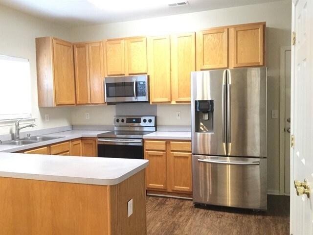 154 Elrosa Rd, Mooresville, NC 28115 - photo 2