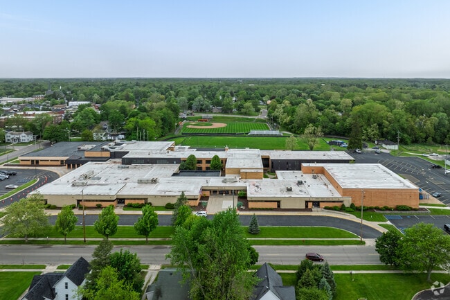 A looping drive makes pickups and drop-offs at Tecumseh Middle School easy.