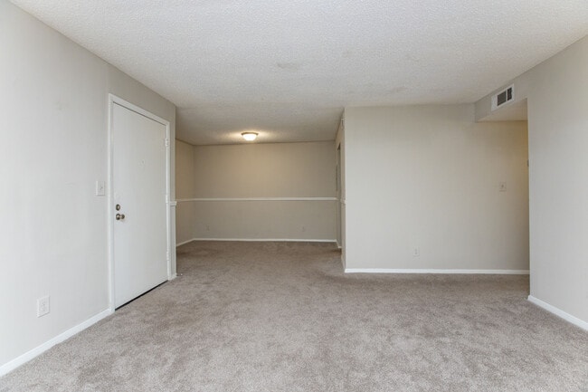 The Park at Palatine, College Park, GA 30349 - photo 2