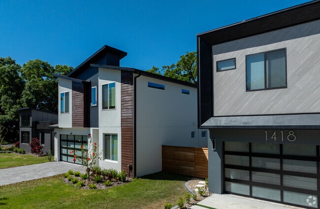 Lake Como has also seen a rise in more contemporary, sleek type architecture.