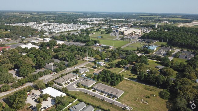 Garden Villas, Zephyrhills, FL 33542 - photo 3