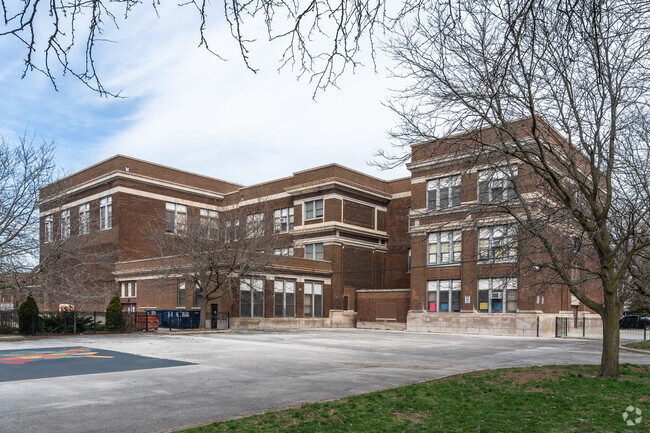 Bright Elementary School has an average student to teacher ratio of 10 to 1.