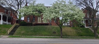 207 W 3rd St, Muscatine, IA 52761