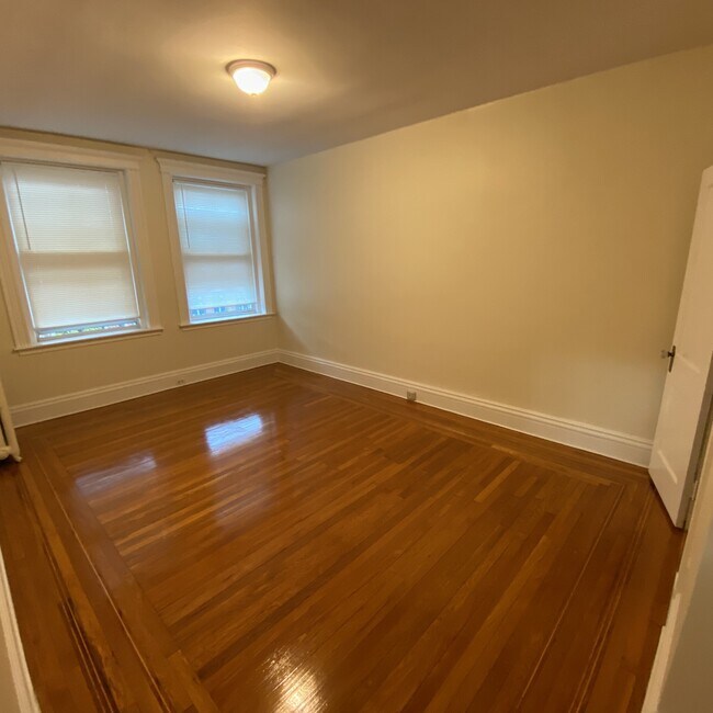 22 Euston St unit 5, Brookline, MA 02446 - photo 5