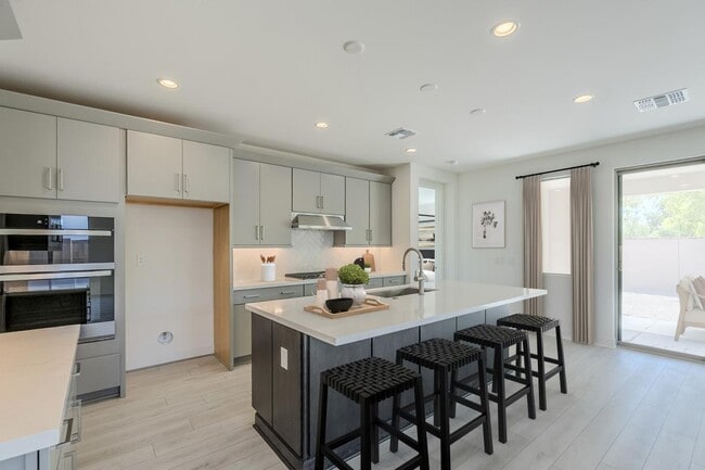 17405 W Carlisle Dr, Surprise, AZ 85388 - photo 2