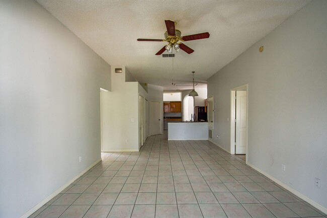 11946 Redbridge Dr, Orlando, FL 32824 - photo 7