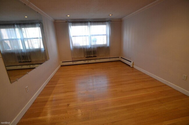11 Commonwealth Ct unit 6, Brighton, MA 02135 - photo 5