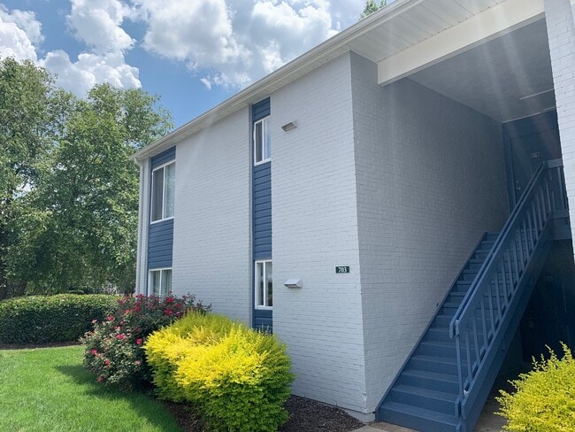 Hampton Apartments, Virginia Beach, VA 23462 - photo 5