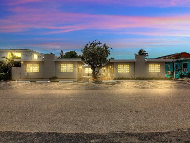 318 Walnut St unit ID1239367P, Hollywood, FL 33019 - photo 6