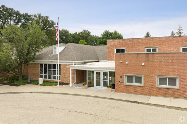 Sheridan Elementary School is part of Lake Forest School District 67.