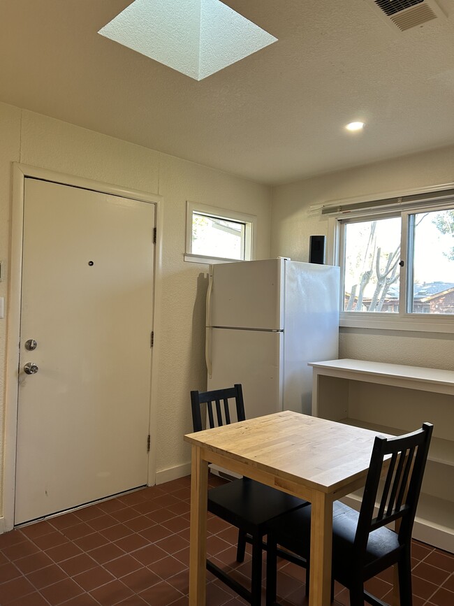 Kitchen/dining area