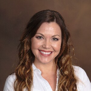 Candis Lowery