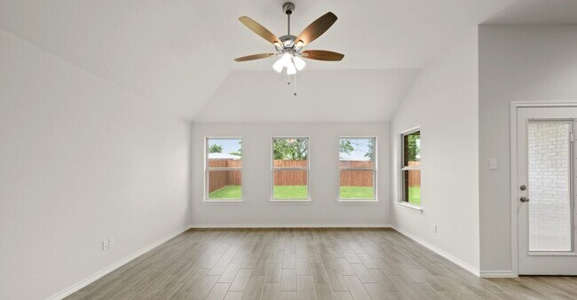 1806 Apache Cir unit 38652430, Cleburne, TX 76033 - photo 7