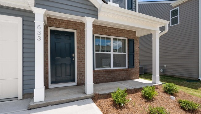 816 S Ivyblake Ct, Woodruff, SC 29388 - photo 2