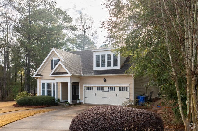 Mature neighborhoods with traditional style homes are found with tree lined streets and gated entrances in Dothan.