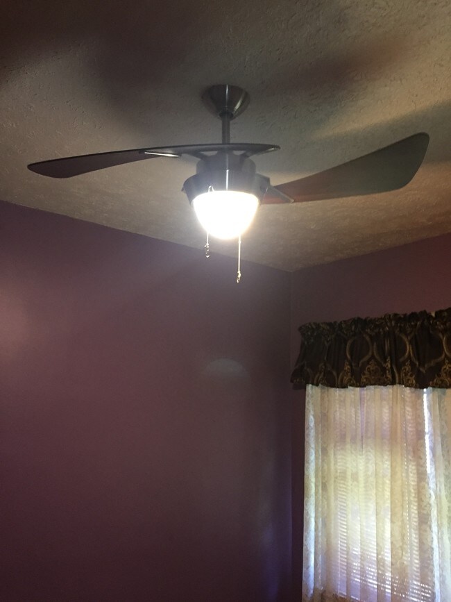 High Tech Ceiling Fan In Bedroom #2