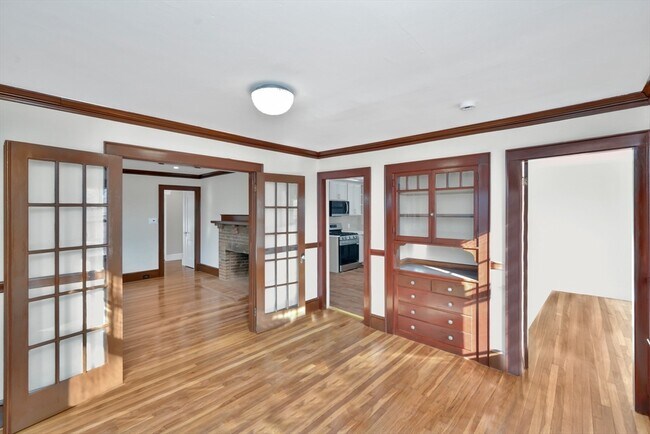 37 Westminster Ave unit 2, Arlington, MA 02474 - photo 6
