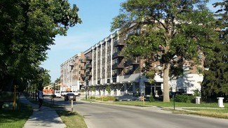808 5th St, Coralville, IA 52241