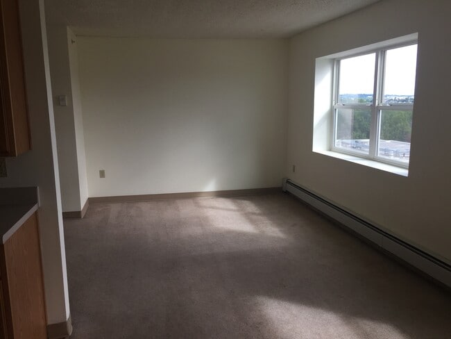 McKinley Tower Apartments, Anchorage, AK 99501 - photo 4