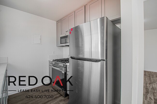 1341 W 37th Place unit 203, Los Angeles, CA 90007 - photo 5