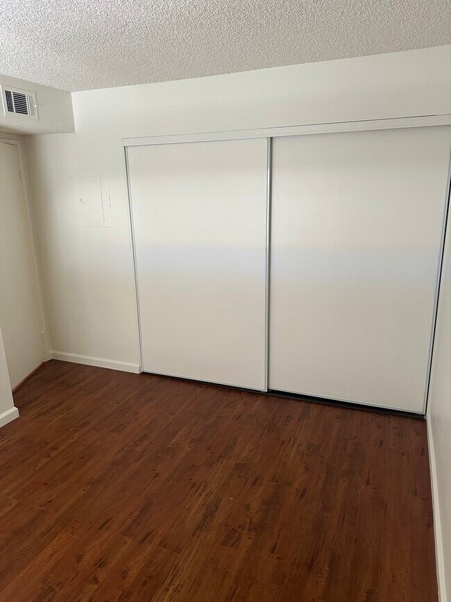 433 S Manhattan Place unit 315, Los Angeles, CA 90020 - photo 5