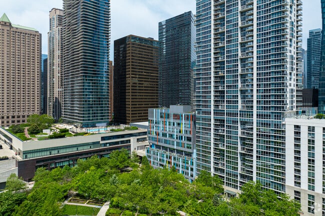 GEMS World Academy is located in the dense neighborhood of New East Side.