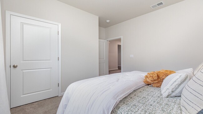 3005 Royal Bluff Ln unit 36209736, Florence, SC 29505 - photo 4