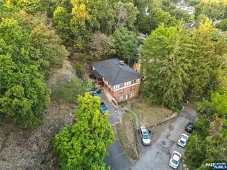 15 N 17th St, Hawthorne, NJ 07506