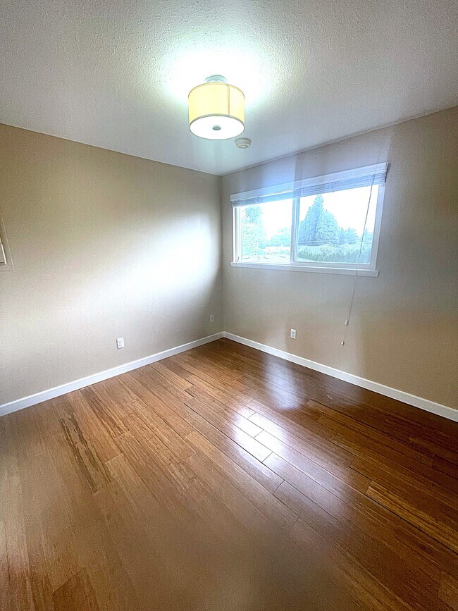 9473 N Saint Louis Ave unit 9473 N St. Louis, Portland, OR 97203 - photo 7