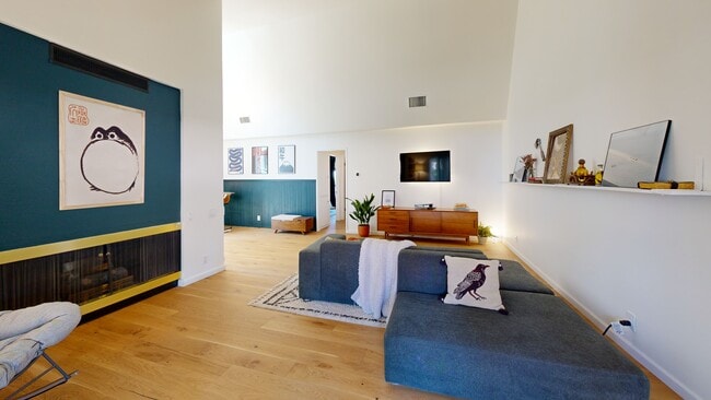 Westpark Condominiums unit 4, Westlake Village, CA 91361 - photo 2