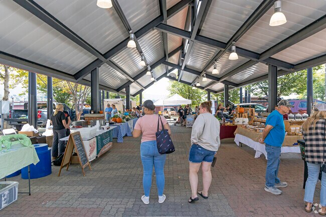 Logantown residents love when the local Farmers Market comes to town with its fresh produce.