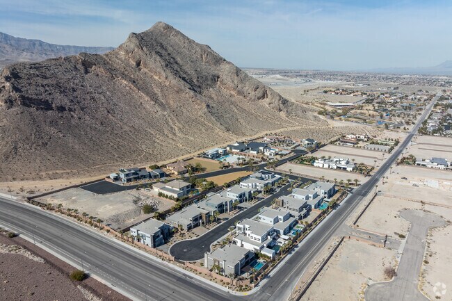 In Lone Mountain, you will find high-end homes with ultra-modern features.