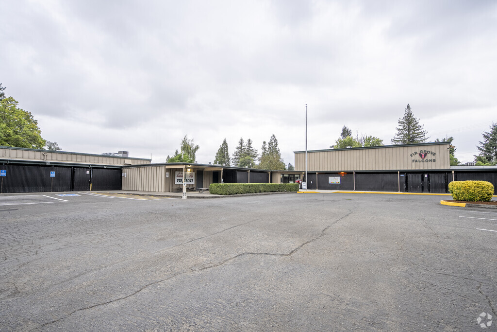 Fir Grove Elementary has nurturing young learners in Roseburg.