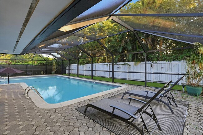 208 Erie Dr unit FL1-ID1355591P, Naples, FL 34110 - photo 5