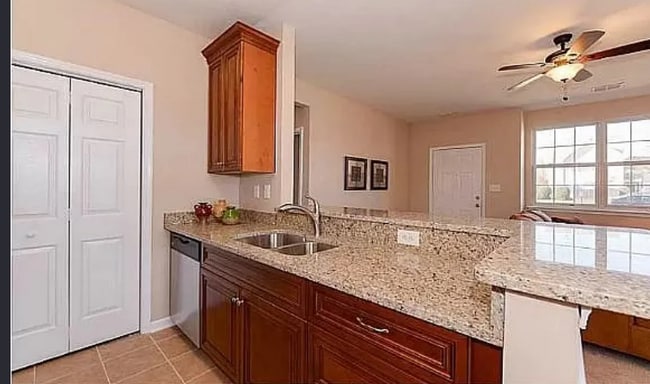 310 Primrose Ln, Chesapeake, VA 23320 - photo 7