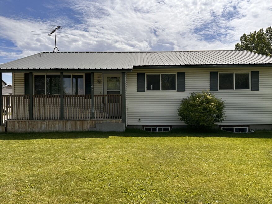 49 S 4th W unit 2, Rexburg, ID 83440 - photo 1