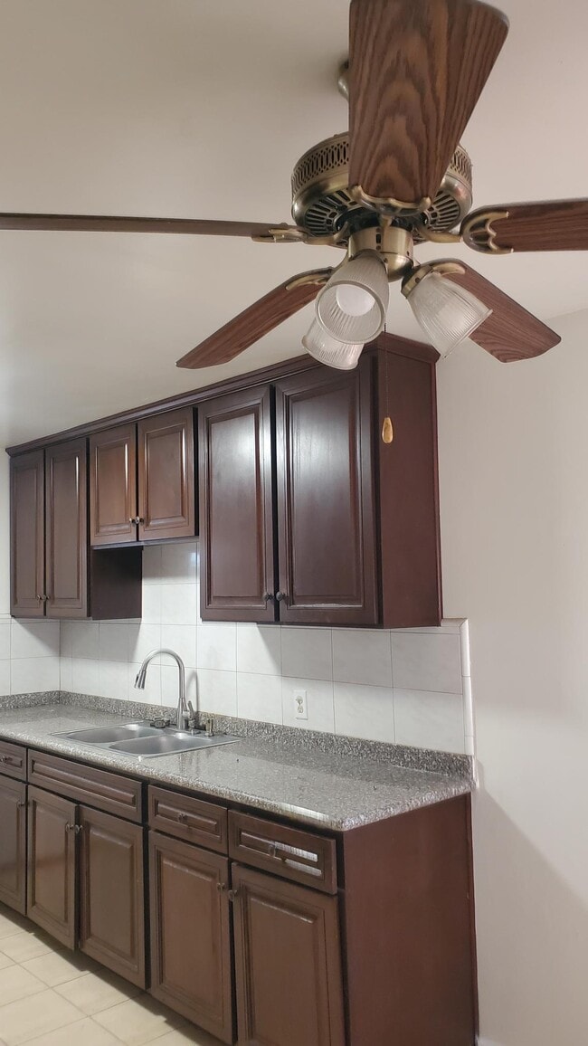 18436 Roslin Ave, Torrance, CA 90504 - photo 6