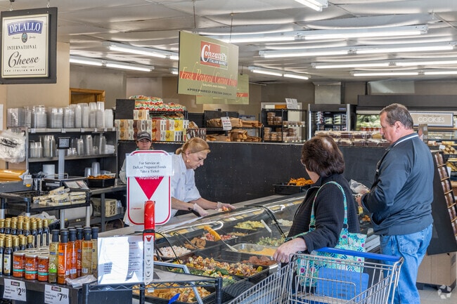 Conzatti's Italian Market is a famous store serving Davidsville for over 50 years.
