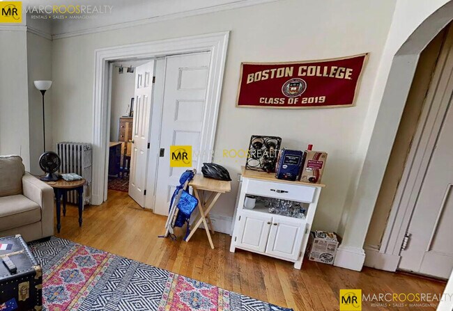 54 Babcock St unit 2, Brookline, MA 02446 - photo 3